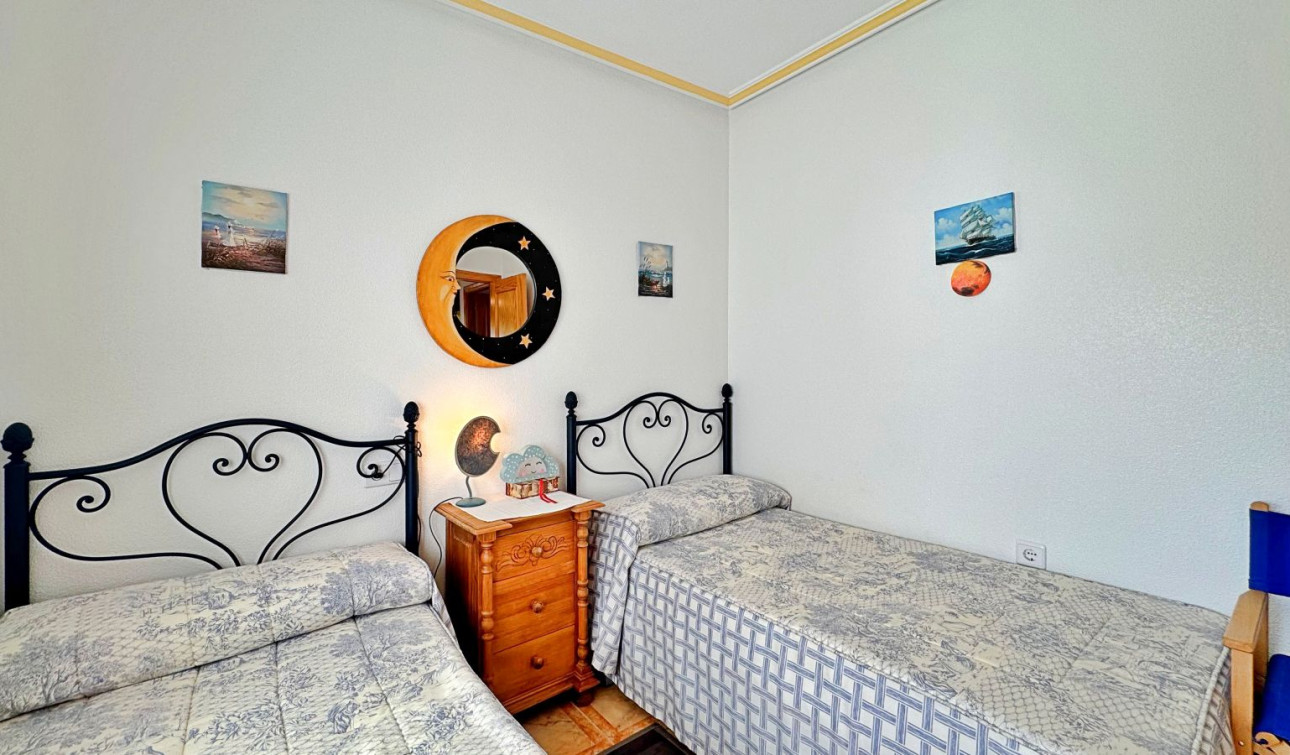 Resale - Apartment / Flat - Orihuela Costa - La Zenia