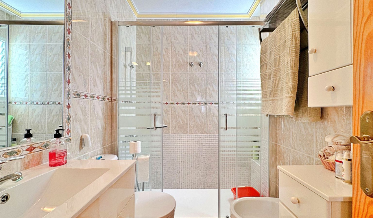 Resale - Apartment / Flat - Orihuela Costa - La Zenia