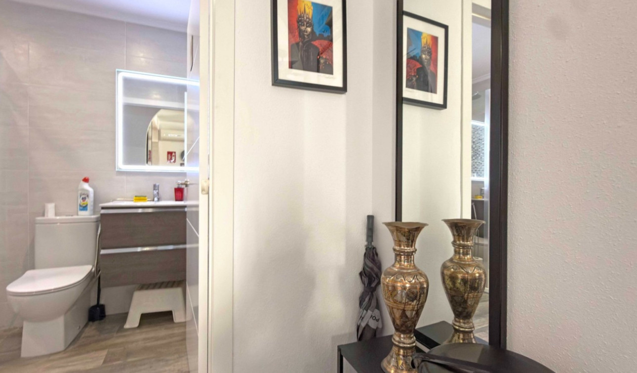 Resale - Apartment / Flat - Orihuela Costa - La Zenia