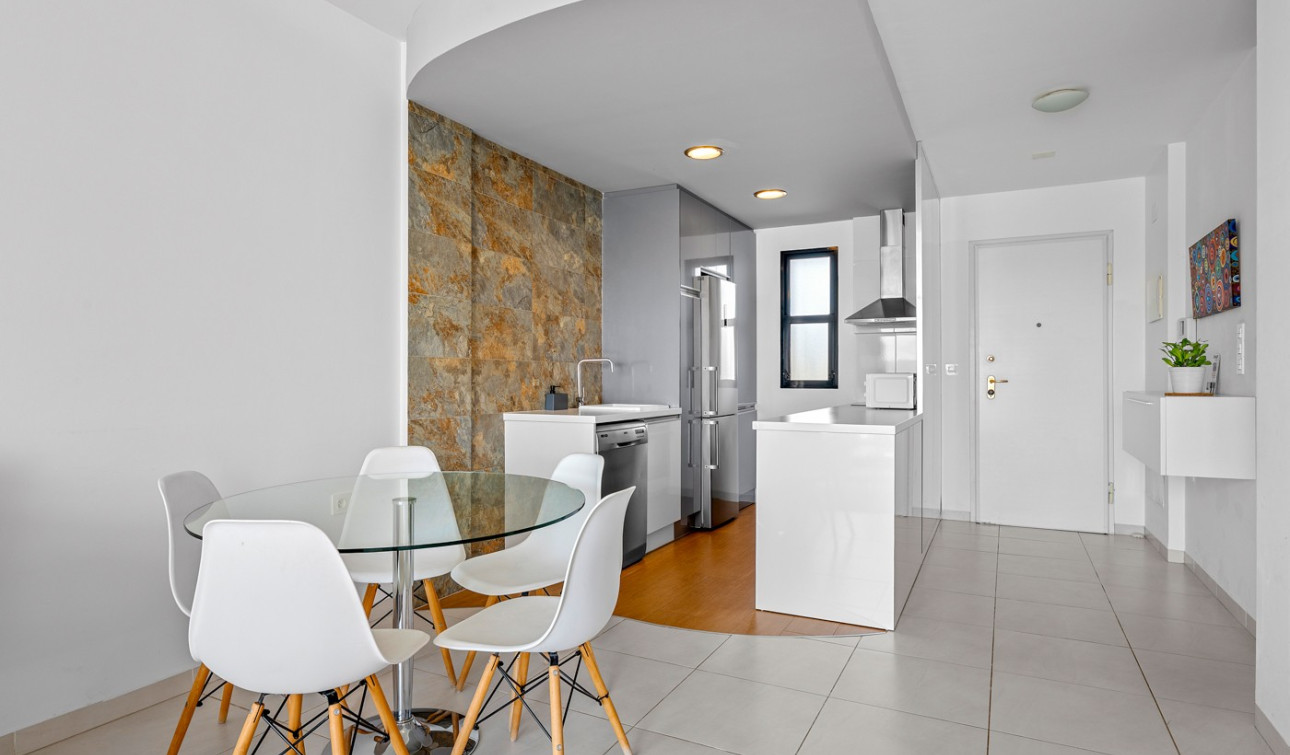 Resale - Apartment / Flat - Orihuela Costa - La Zenia