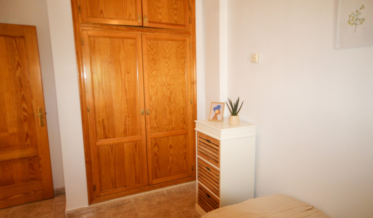 Resale - Apartment / Flat - Orihuela Costa - La Zenia