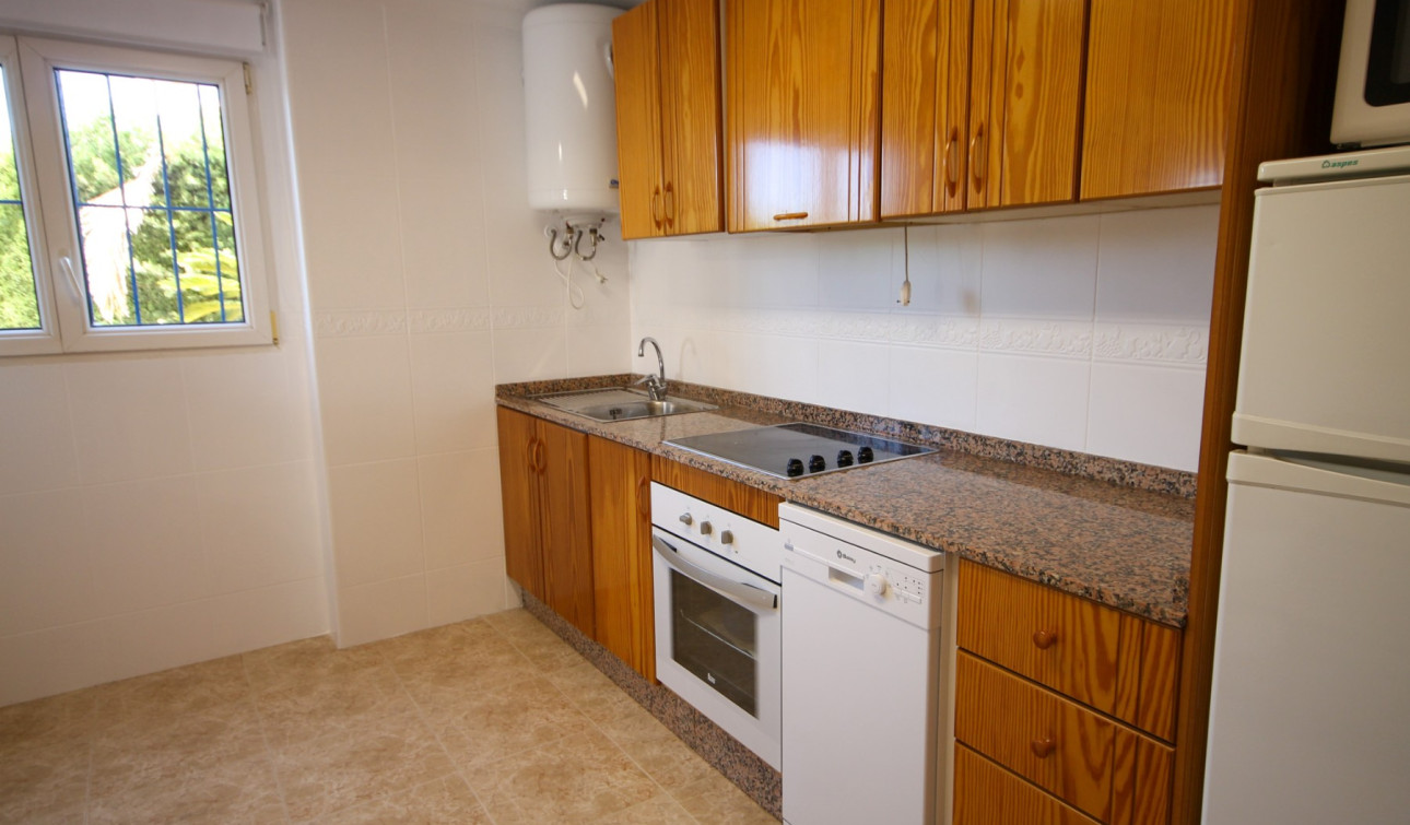 Resale - Apartment / Flat - Orihuela Costa - La Zenia