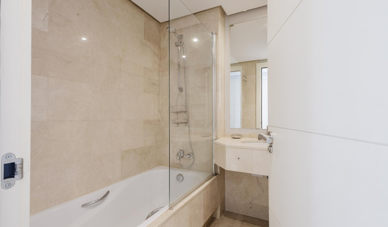 Resale - Apartment / Flat - Orihuela Costa - Las Colinas Golf