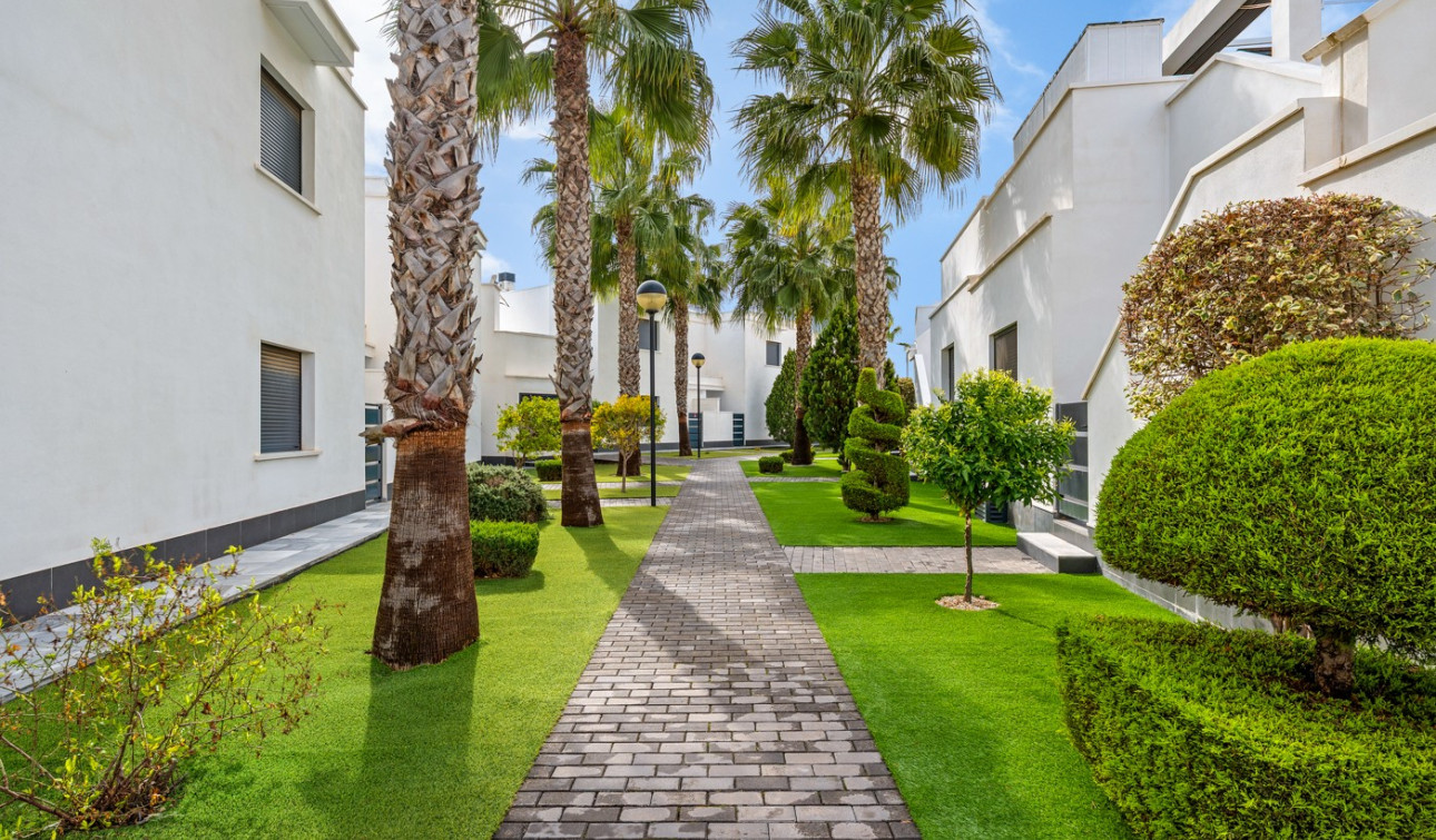 Resale - Apartment / Flat - Orihuela Costa - Las Filipinas