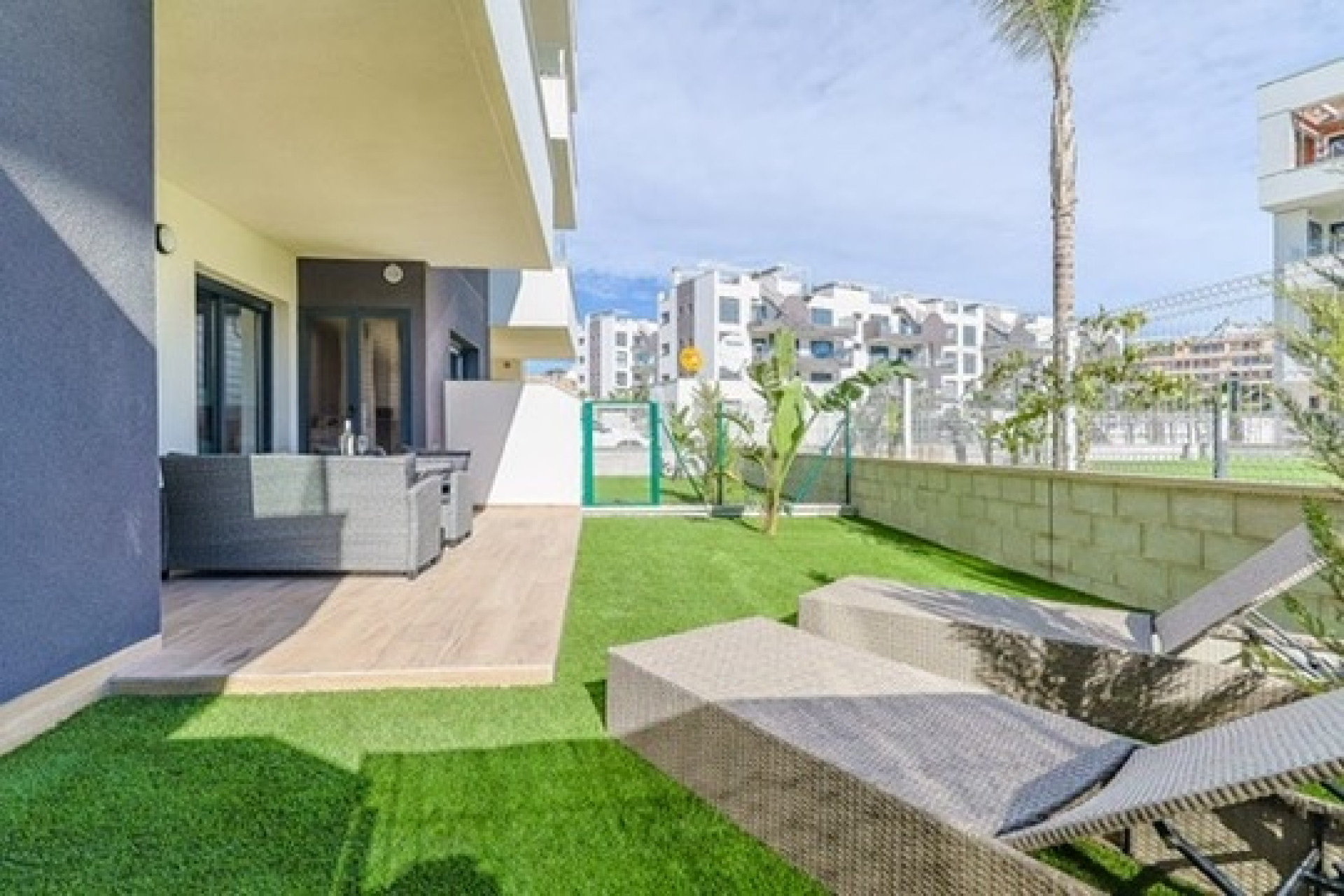 Resale - Apartment / Flat - Orihuela Costa - Las Filipinas