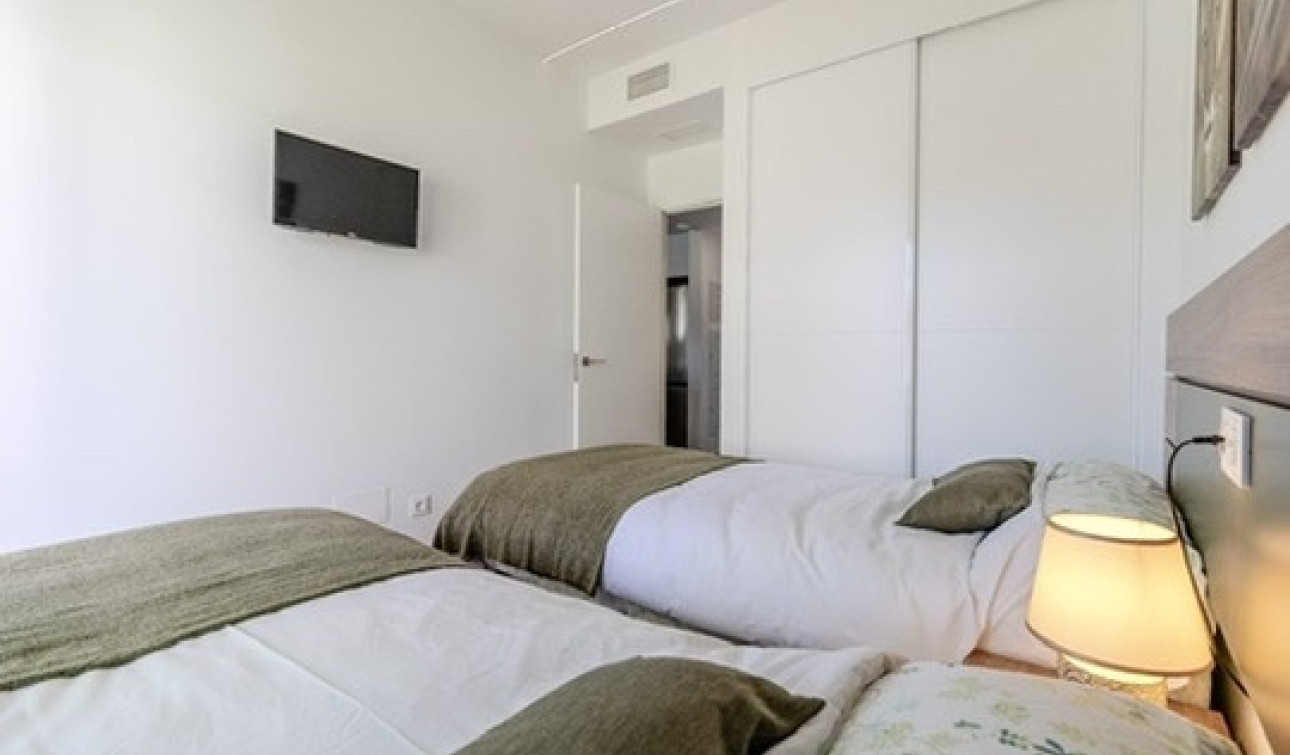 Resale - Apartment / Flat - Orihuela Costa - Las Filipinas