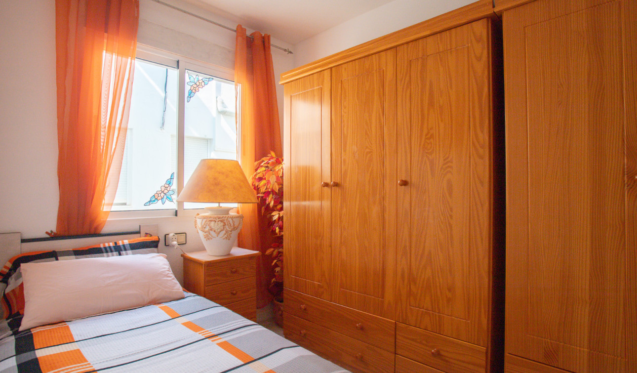 Resale - Apartment / Flat - Orihuela Costa - Los Almendros-La Florida