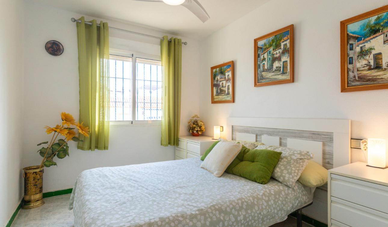 Resale - Apartment / Flat - Orihuela Costa - Los Almendros-La Florida