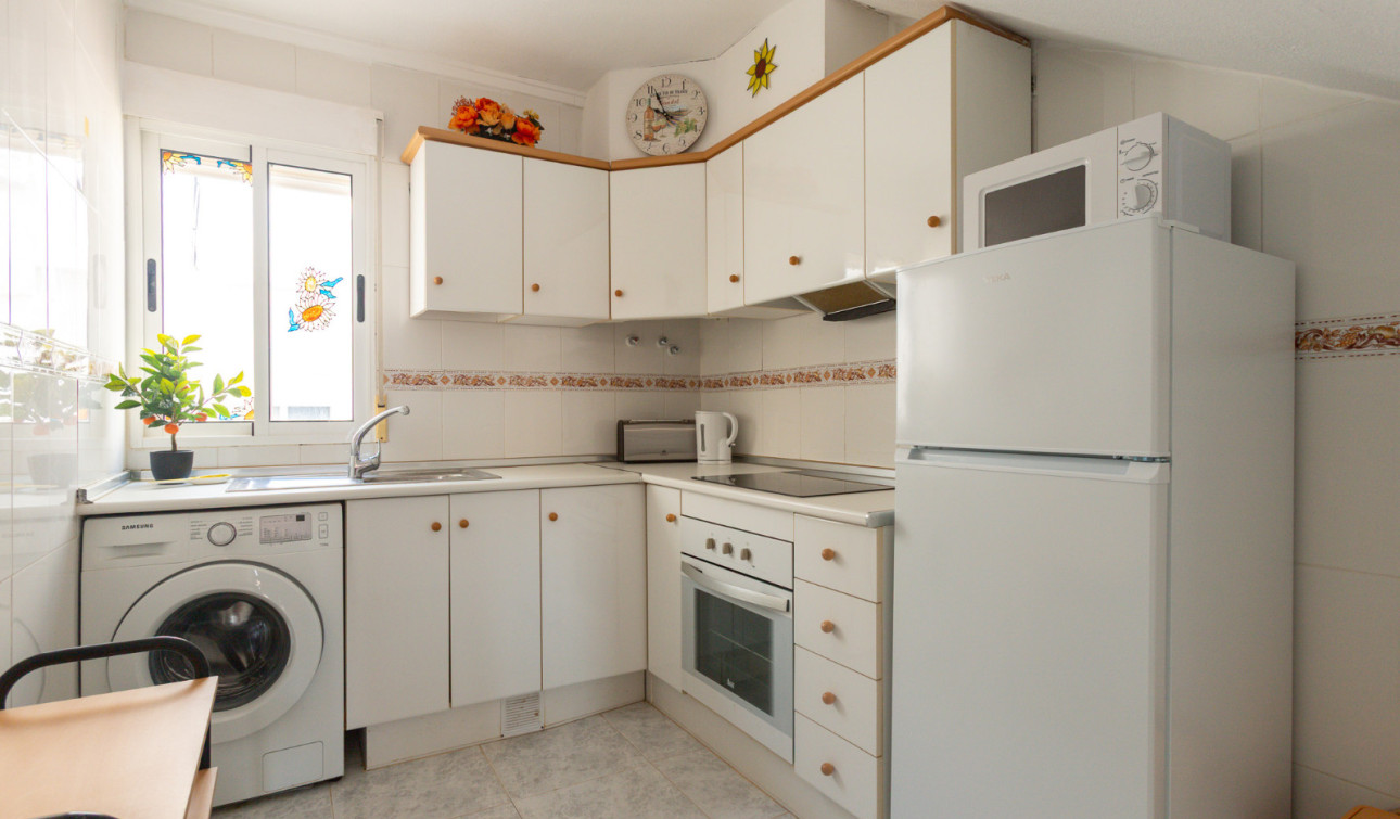 Resale - Apartment / Flat - Orihuela Costa - Los Almendros-La Florida