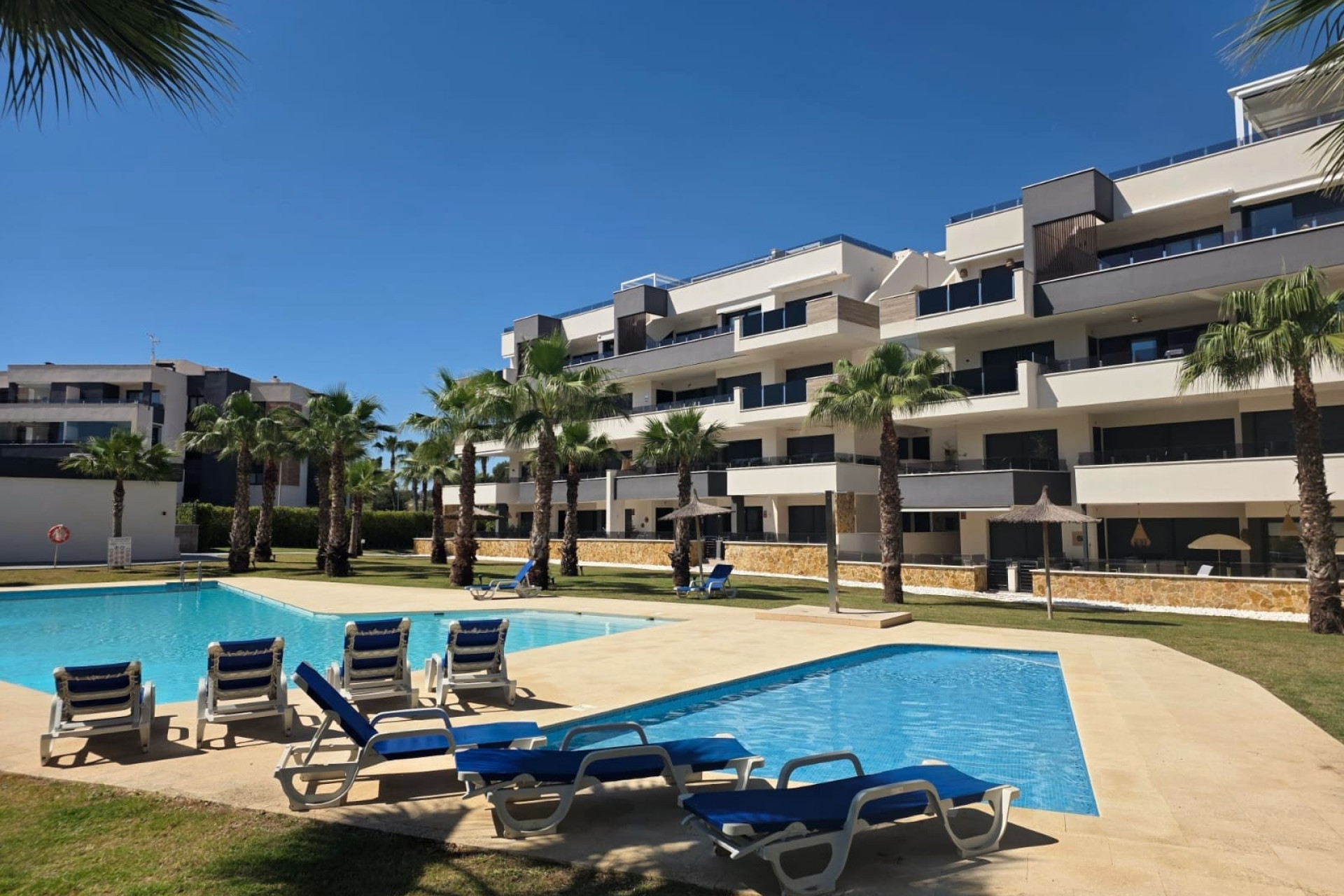 Resale - Apartment / Flat - Orihuela Costa - Los Altos