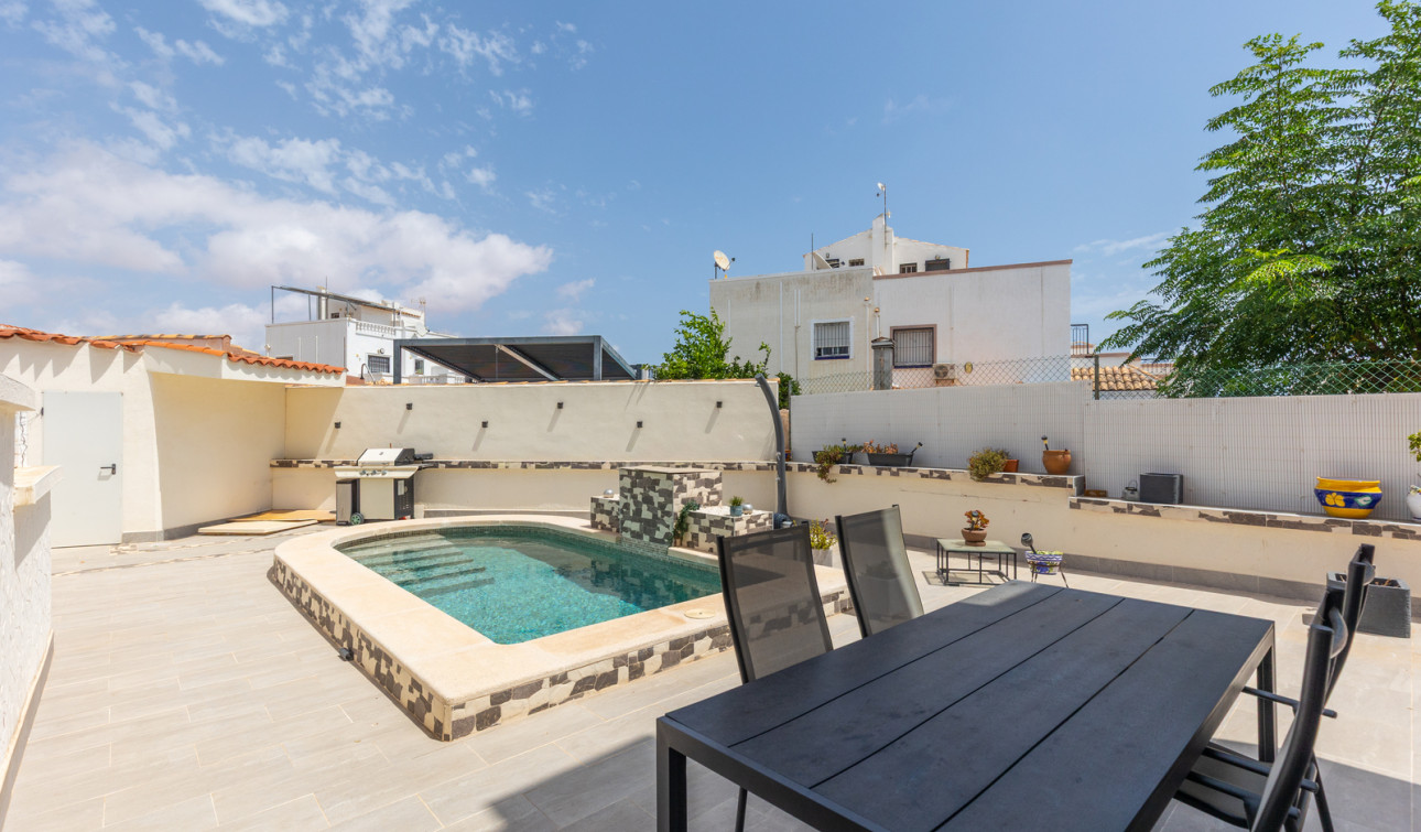 Resale - Apartment / Flat - Orihuela Costa - Los Altos