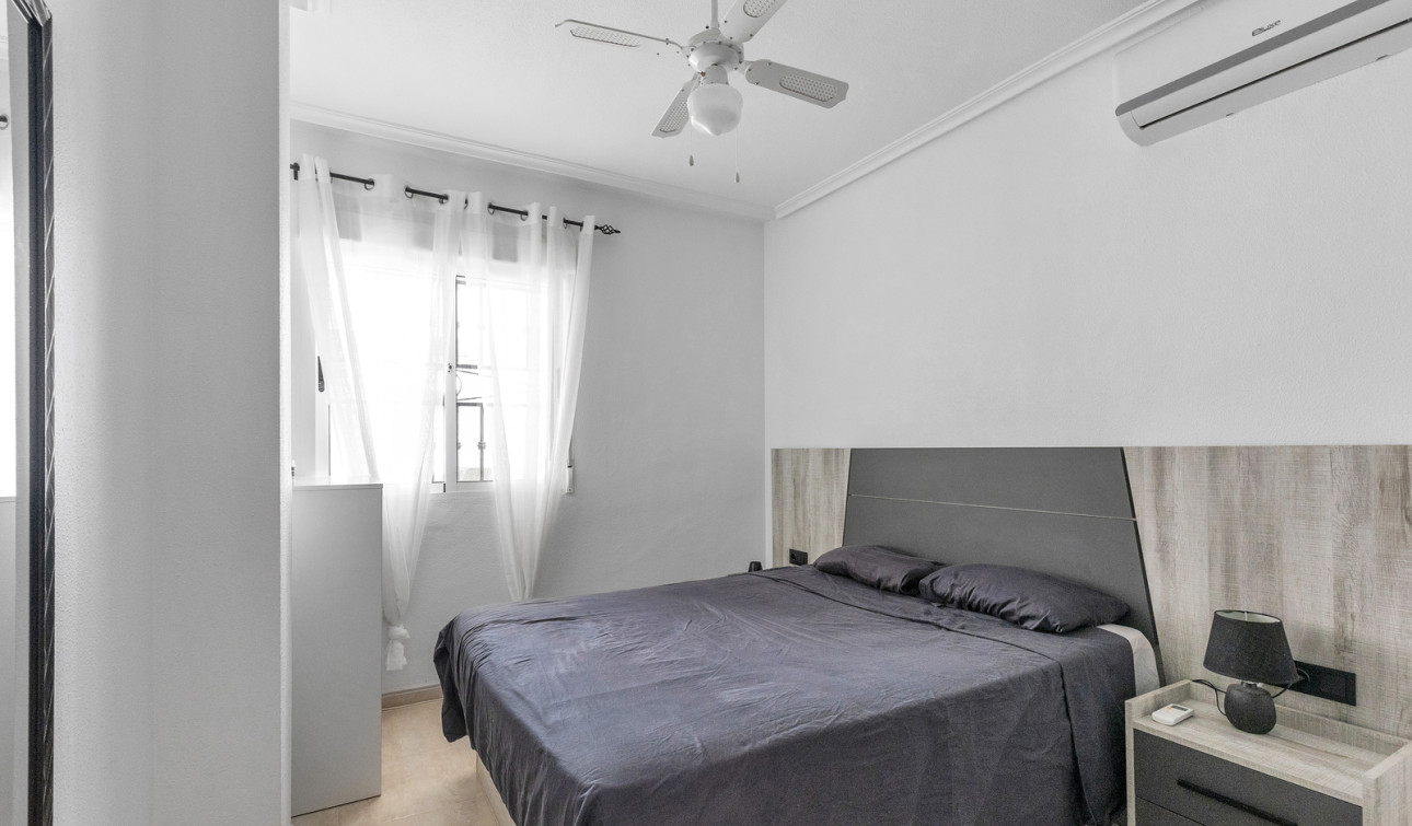 Resale - Apartment / Flat - Orihuela Costa - Los Altos