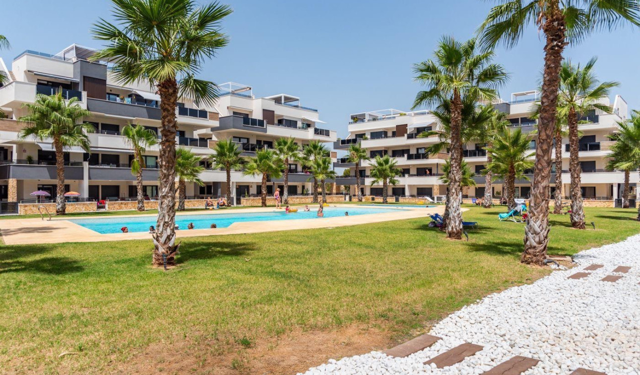 Resale - Apartment / Flat - Orihuela Costa - Los Altos