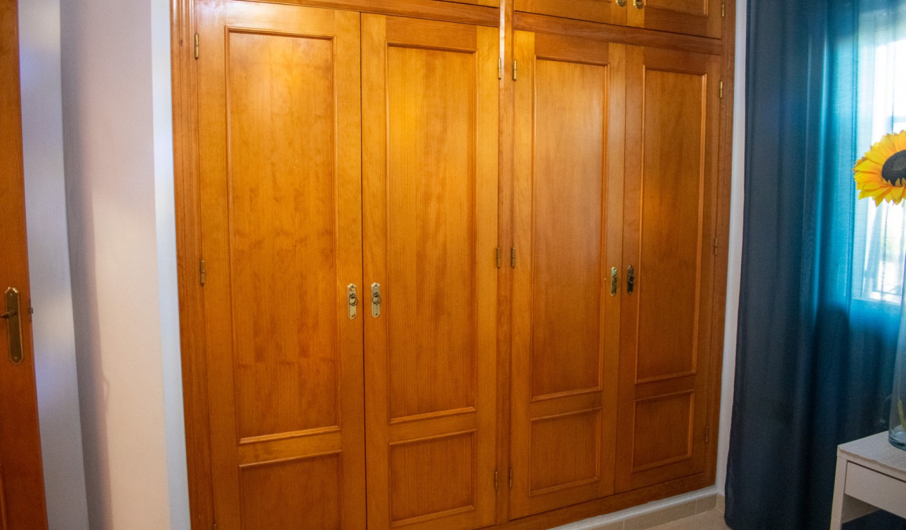 Resale - Apartment / Flat - Orihuela Costa - Los Dolses