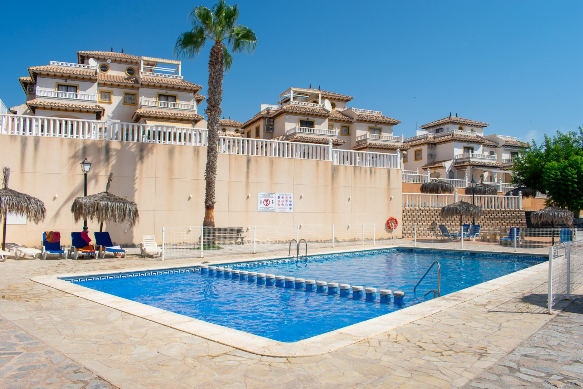 Resale - Apartment / Flat - Orihuela Costa - Los Dolses