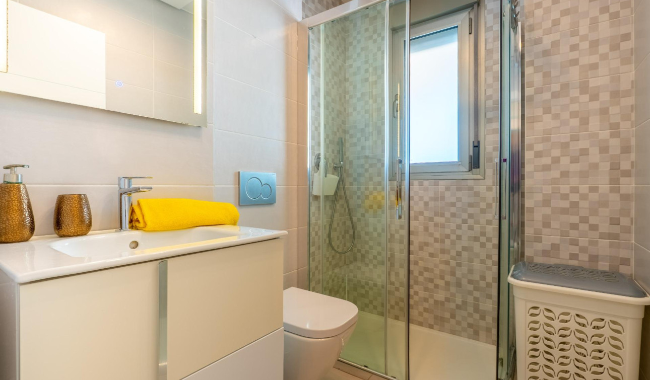 Resale - Apartment / Flat - Orihuela Costa - Los Dolses