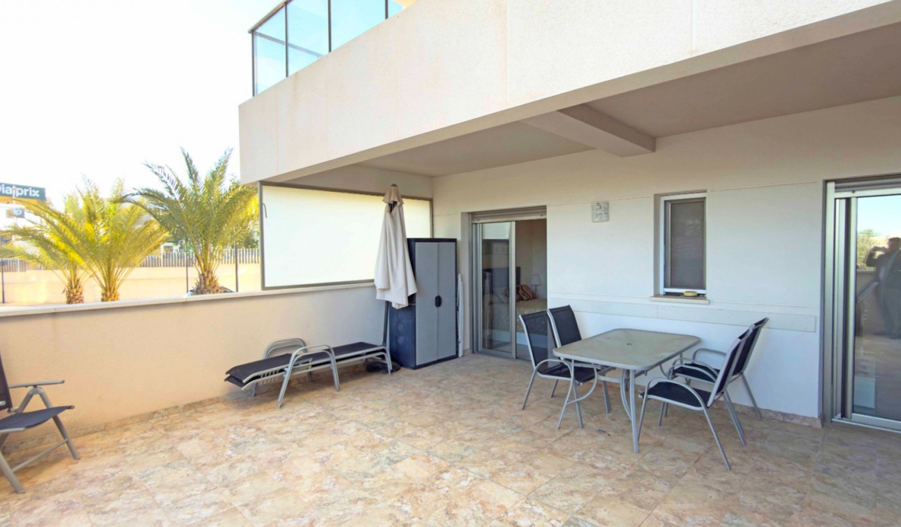 Resale - Apartment / Flat - Orihuela Costa - Los Dolses