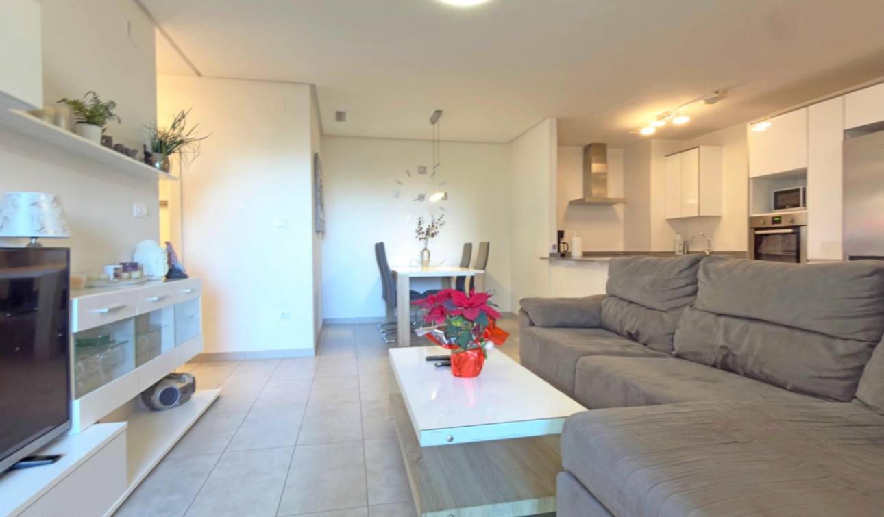 Resale - Apartment / Flat - Orihuela Costa - Los Dolses