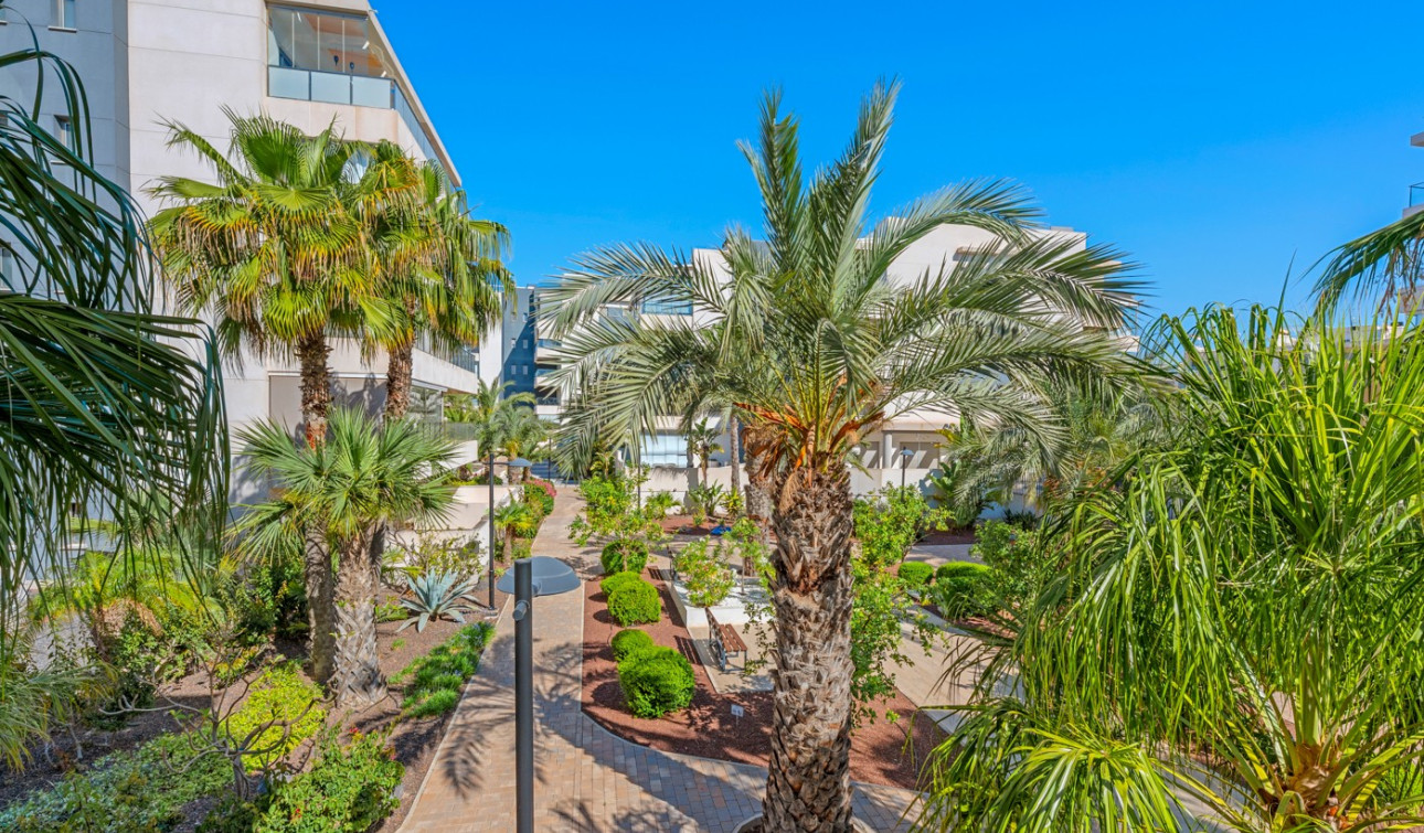 Resale - Apartment / Flat - Orihuela Costa - Los Dolses