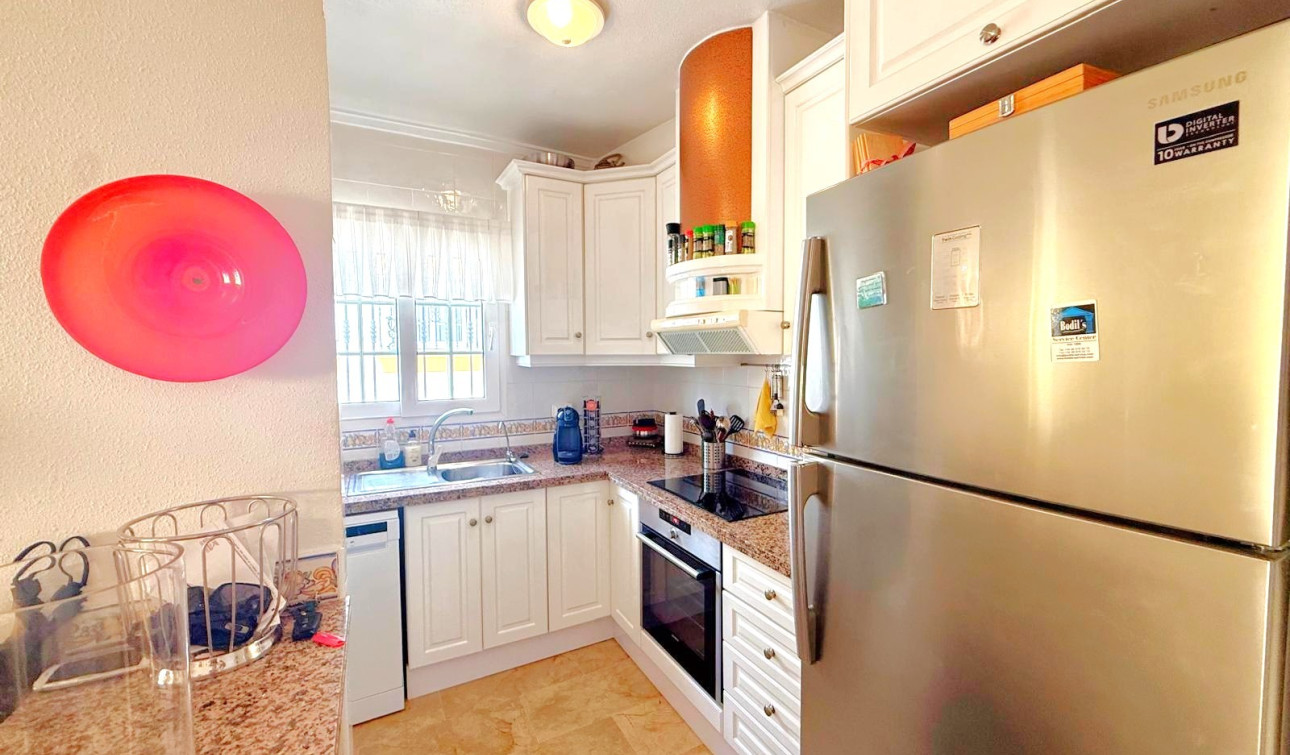 Resale - Apartment / Flat - Orihuela Costa - Los Dolses