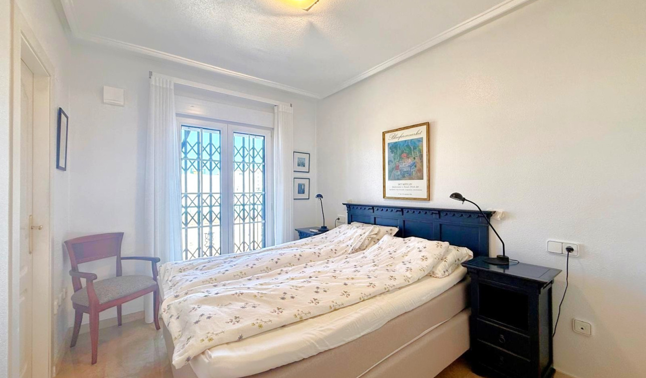 Resale - Apartment / Flat - Orihuela Costa - Los Dolses