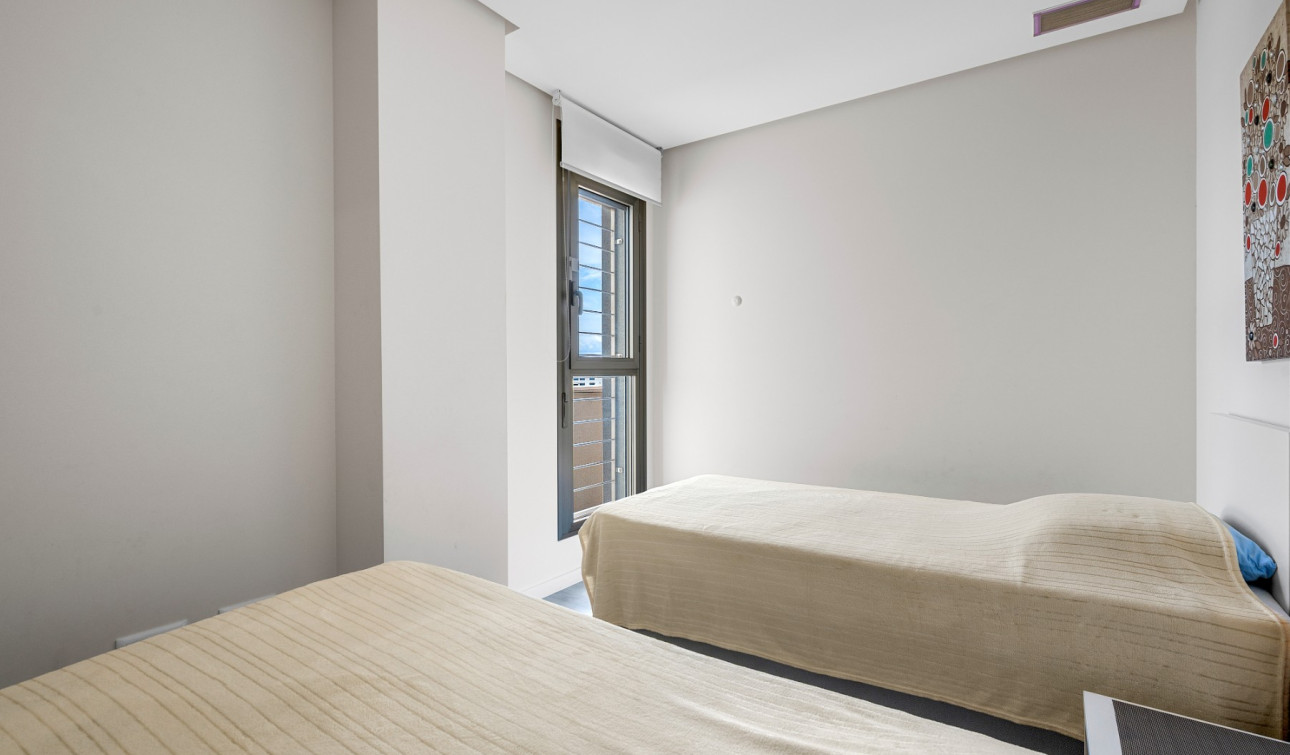 Resale - Apartment / Flat - Orihuela Costa - Los Dolses