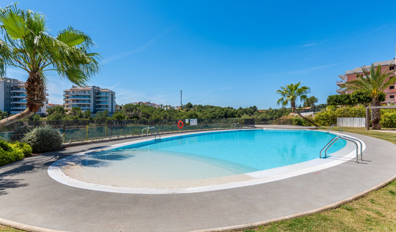 Resale - Apartment / Flat - Orihuela Costa - Los Dolses