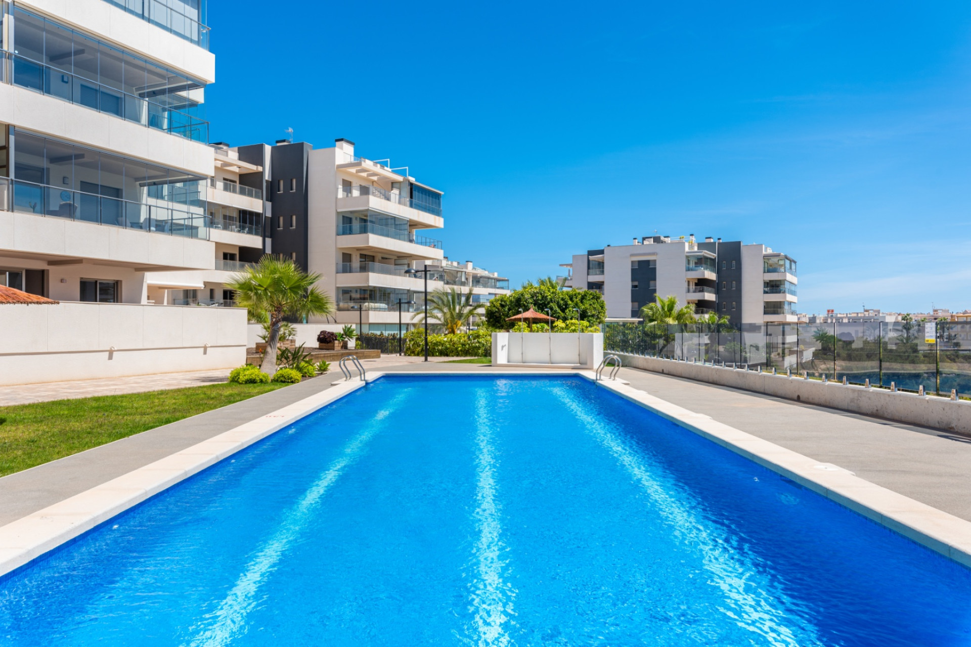 Resale - Apartment / Flat - Orihuela Costa - Los Dolses