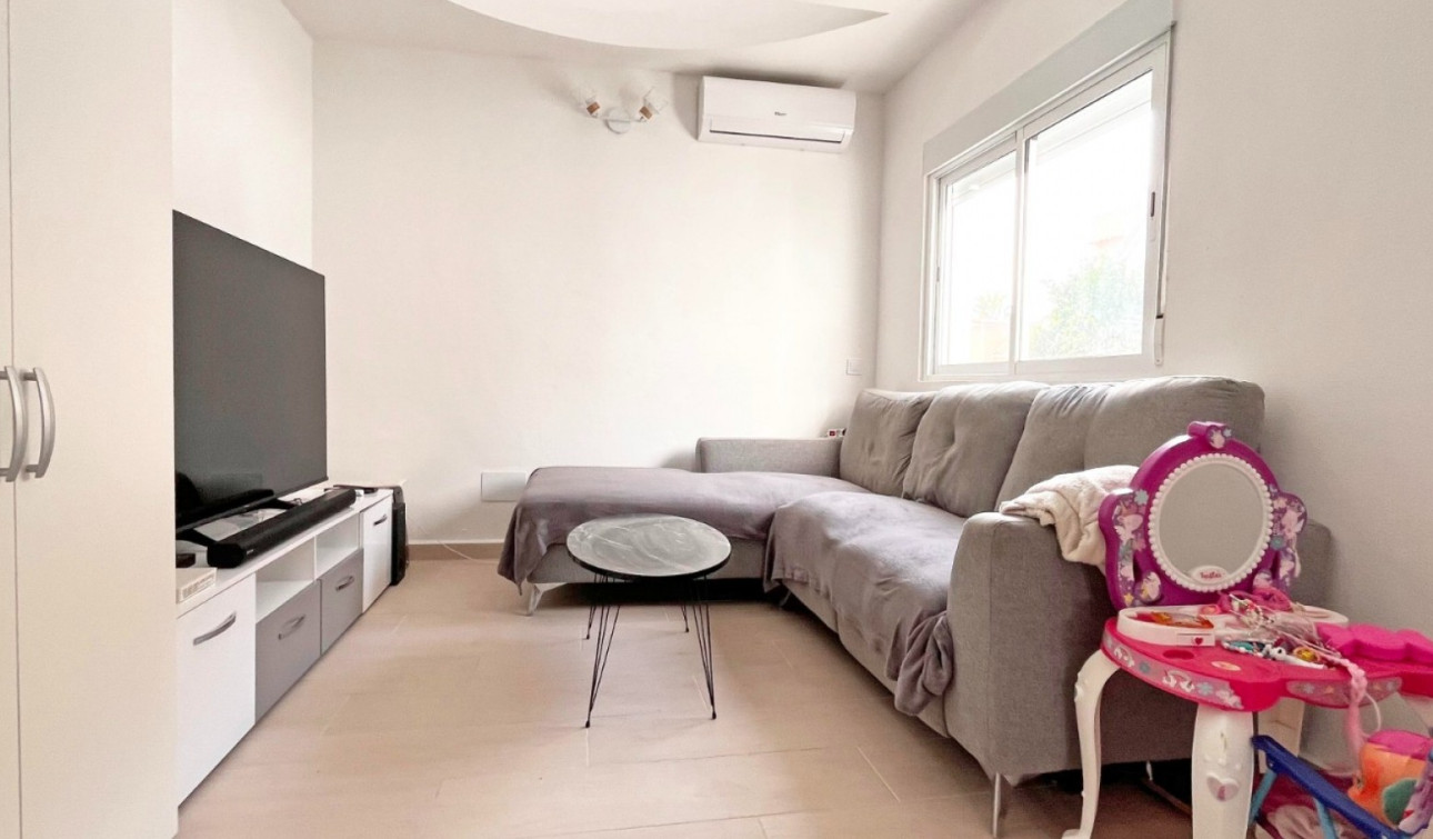 Resale - Apartment / Flat - Orihuela Costa - Playa Flamenca