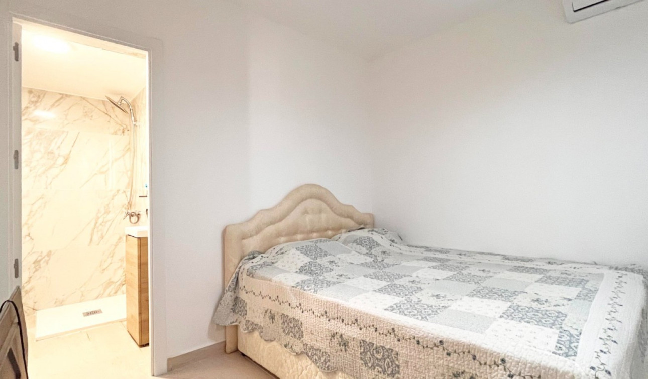 Resale - Apartment / Flat - Orihuela Costa - Playa Flamenca