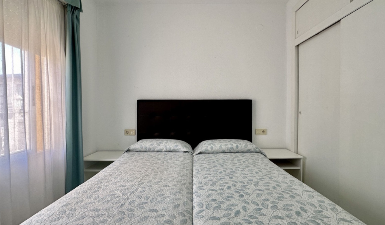 Resale - Apartment / Flat - Orihuela Costa - Playa Flamenca