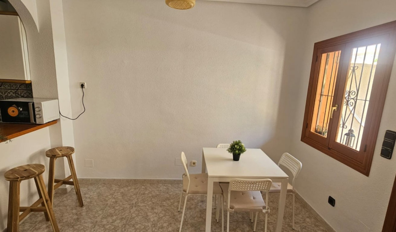 Resale - Apartment / Flat - Orihuela Costa - Playa Flamenca