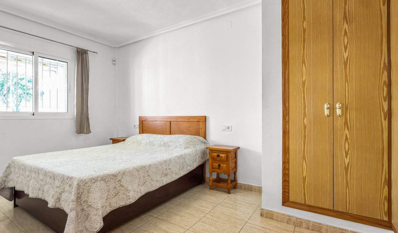 Resale - Apartment / Flat - Orihuela Costa - Playa Flamenca
