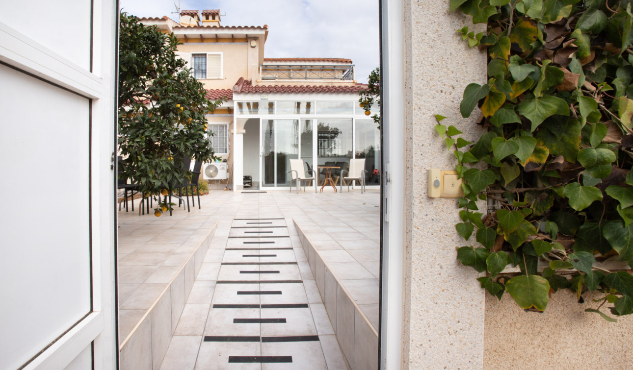 Resale - Apartment / Flat - Orihuela Costa - Playa Flamenca