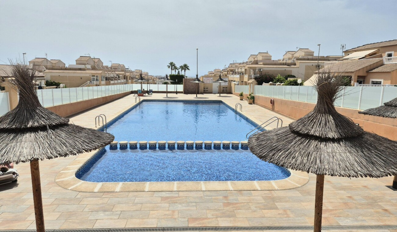 Resale - Apartment / Flat - Orihuela Costa - Punta Prima