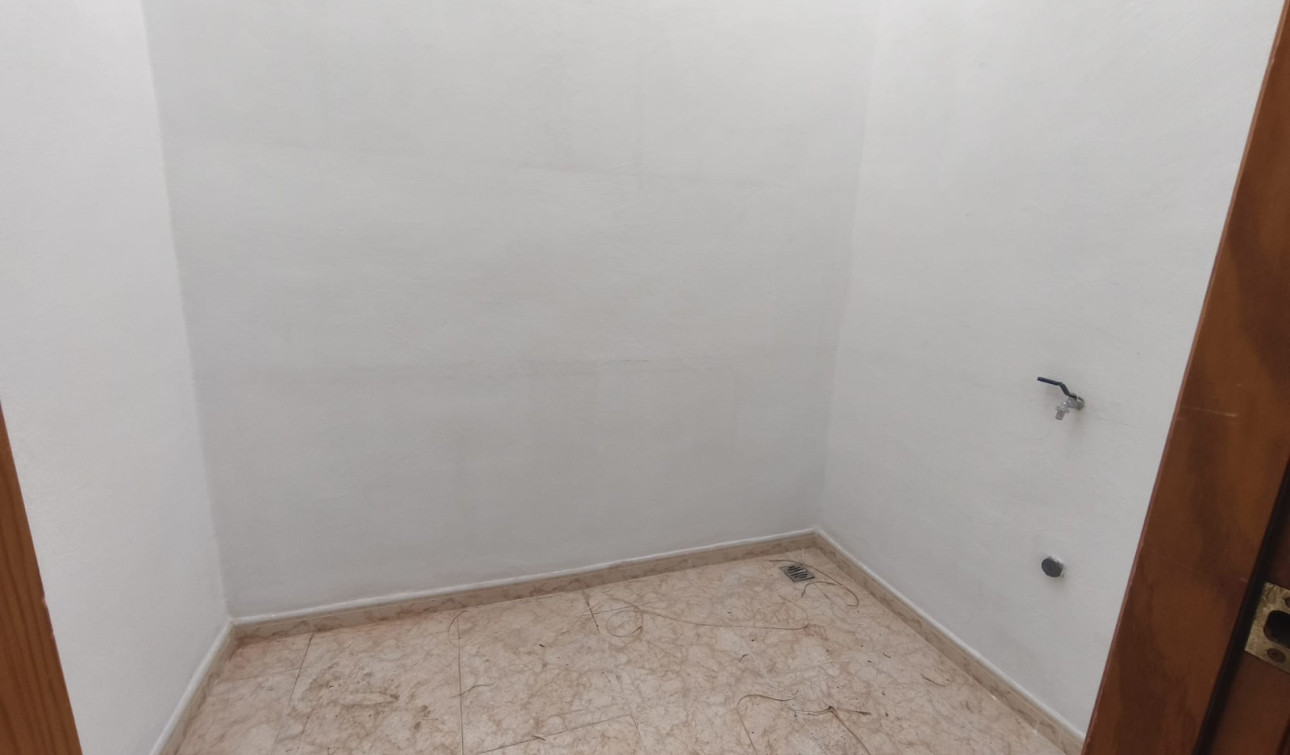 Resale - Apartment / Flat - Orihuela Costa - Punta Prima