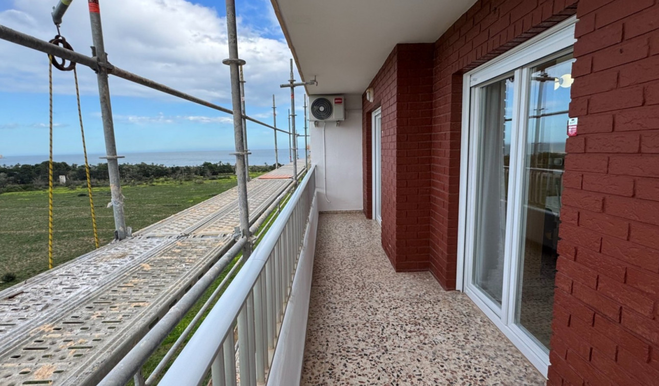 Resale - Apartment / Flat - Orihuela Costa - Punta Prima