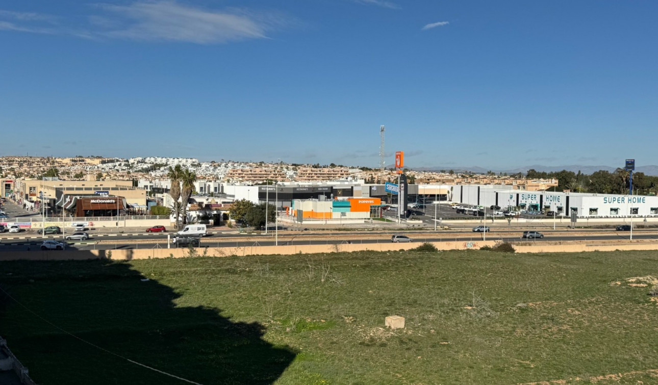 Resale - Apartment / Flat - Orihuela Costa - Punta Prima