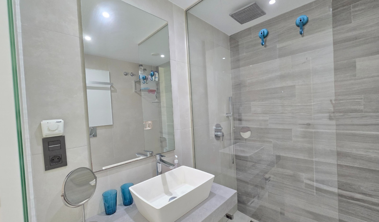 Resale - Apartment / Flat - Orihuela Costa - Punta Prima *