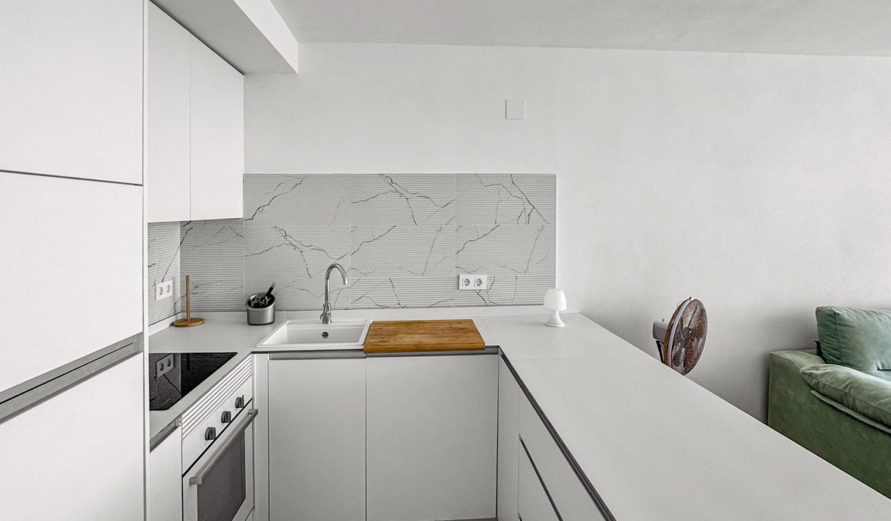 Resale - Apartment / Flat - Orihuela Costa - Punta Prima
