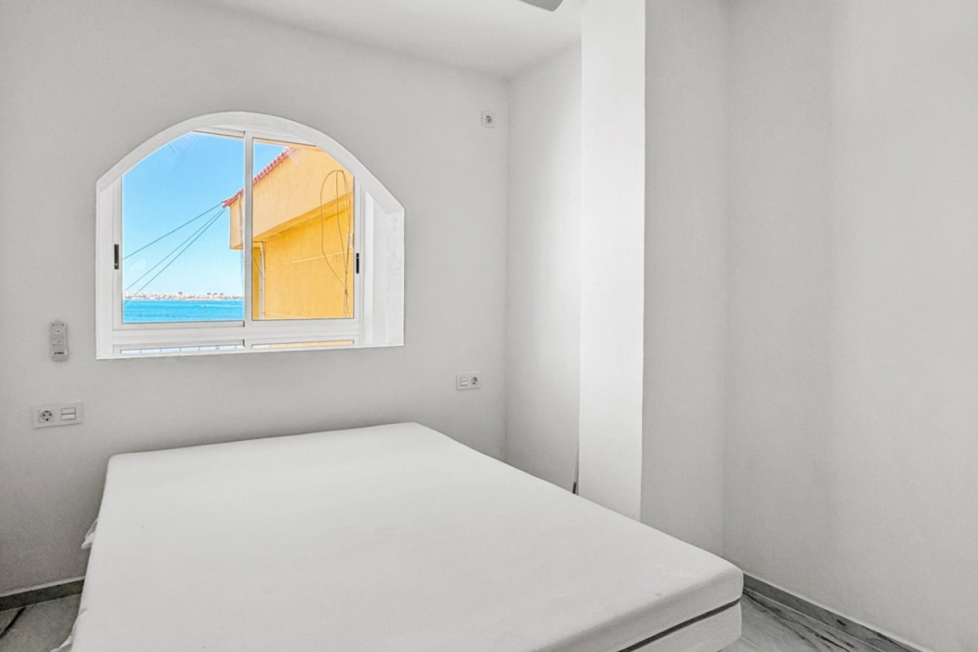 Resale - Apartment / Flat - Orihuela Costa - Punta Prima