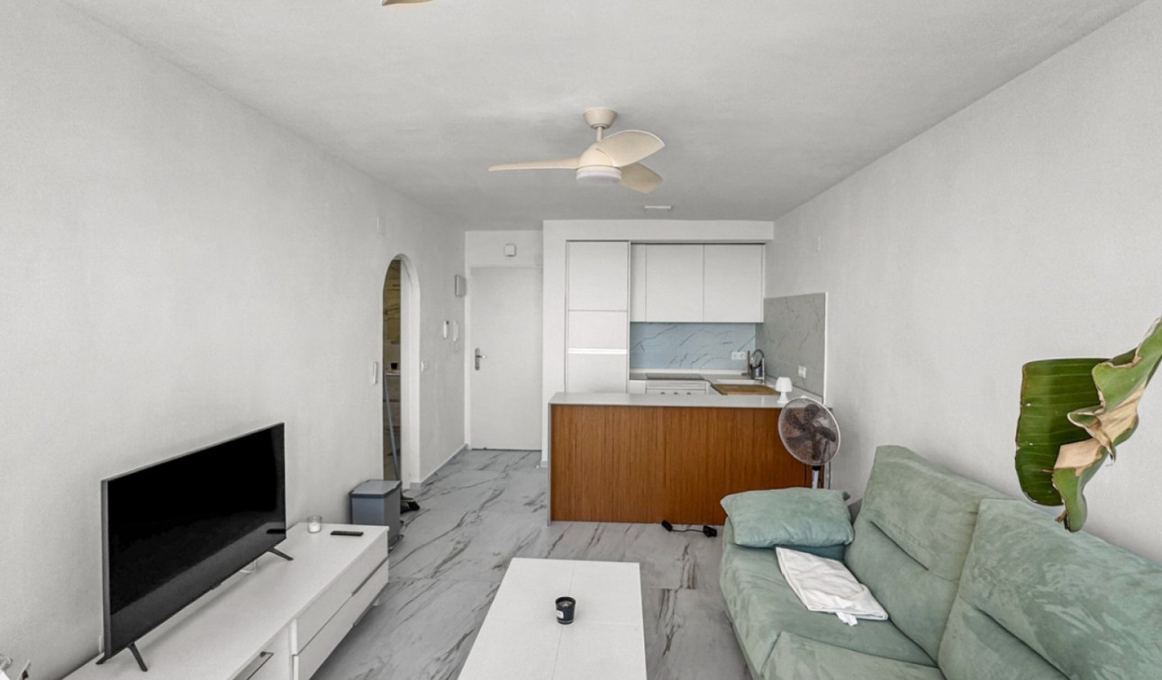 Resale - Apartment / Flat - Orihuela Costa - Punta Prima