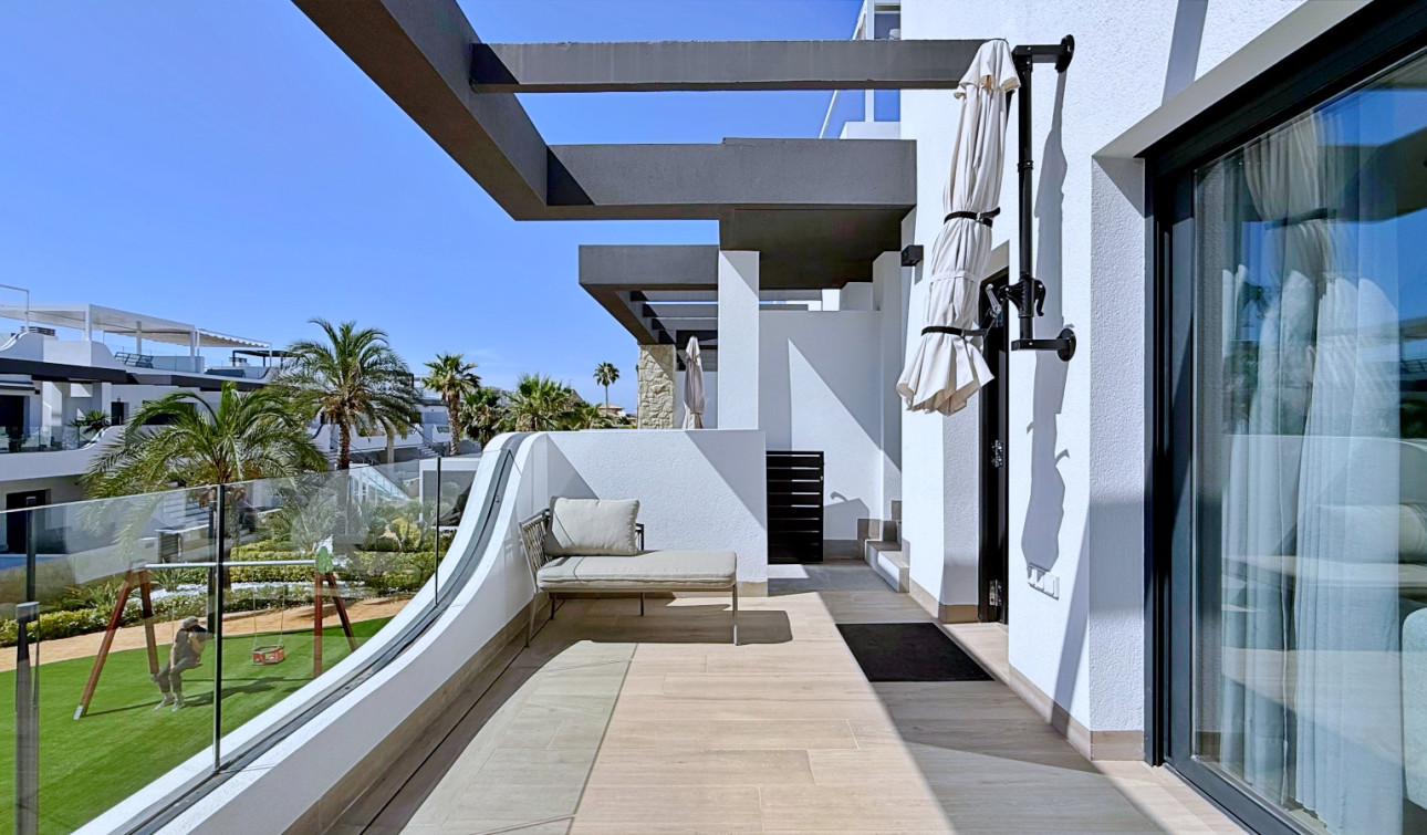 Resale - Apartment / Flat - Orihuela Costa - Punta Prima