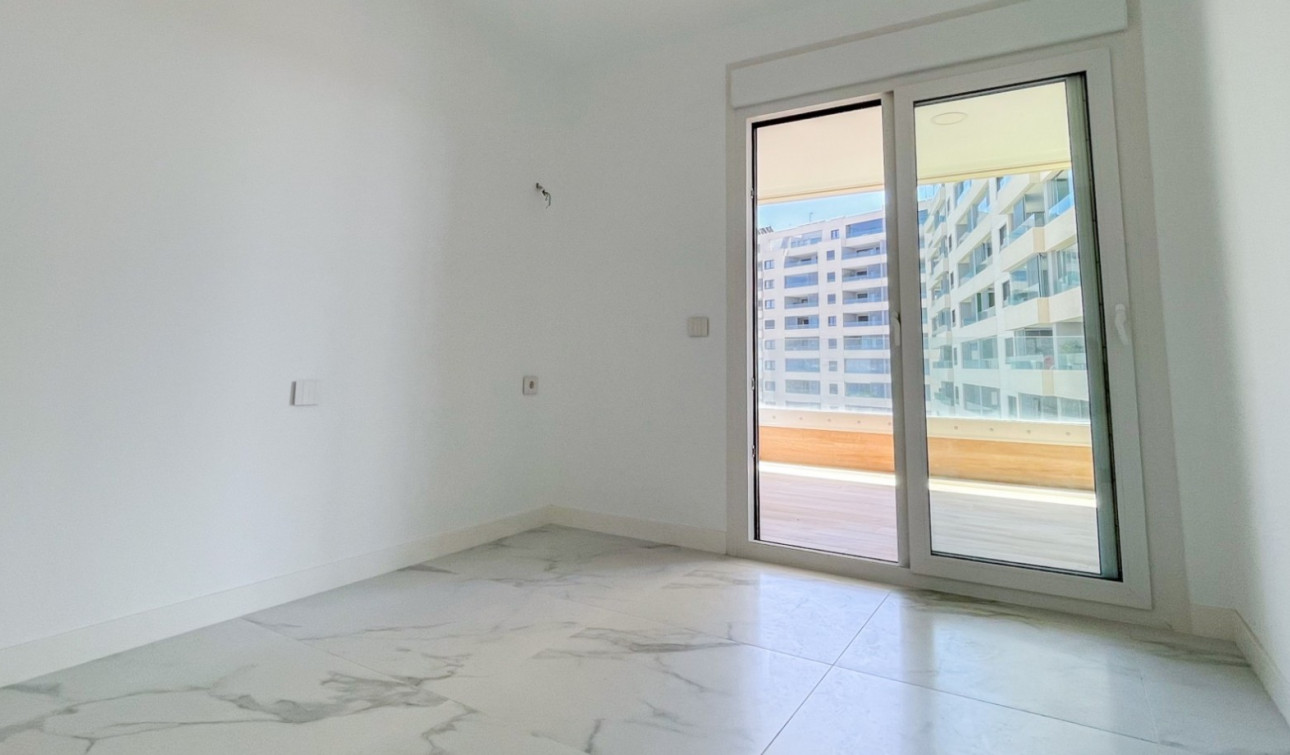 Resale - Apartment / Flat - Orihuela Costa - Punta Prima