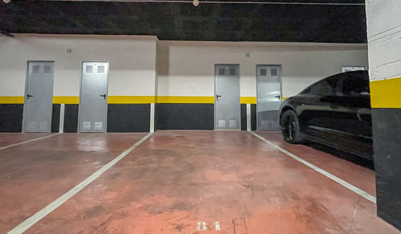 Resale - Apartment / Flat - Orihuela Costa - Punta Prima