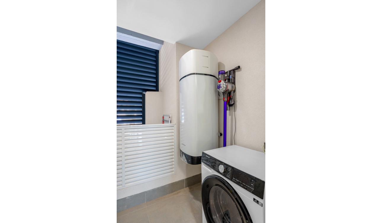 Resale - Apartment / Flat - Orihuela Costa - Punta Prima
