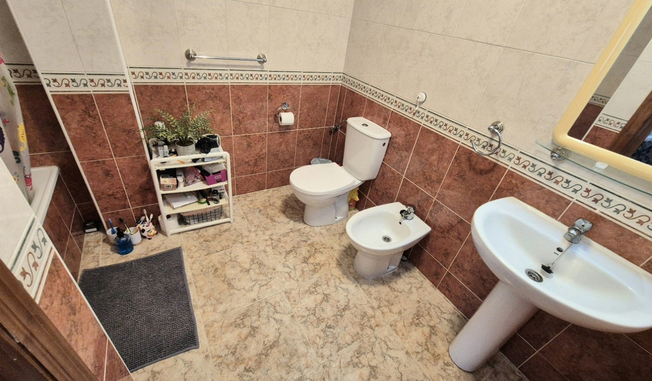 Resale - Apartment / Flat - Orihuela Costa - Punta Prima
