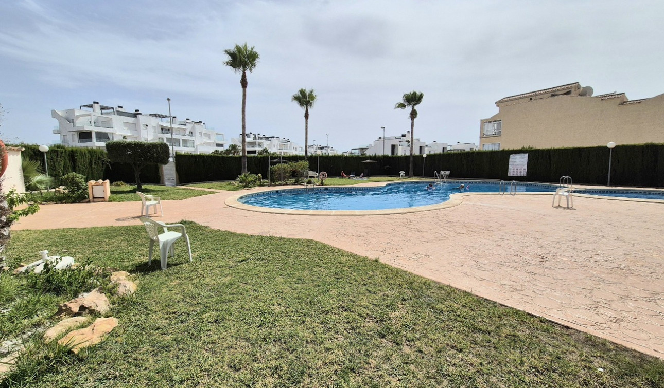 Resale - Apartment / Flat - Orihuela Costa - Punta Prima