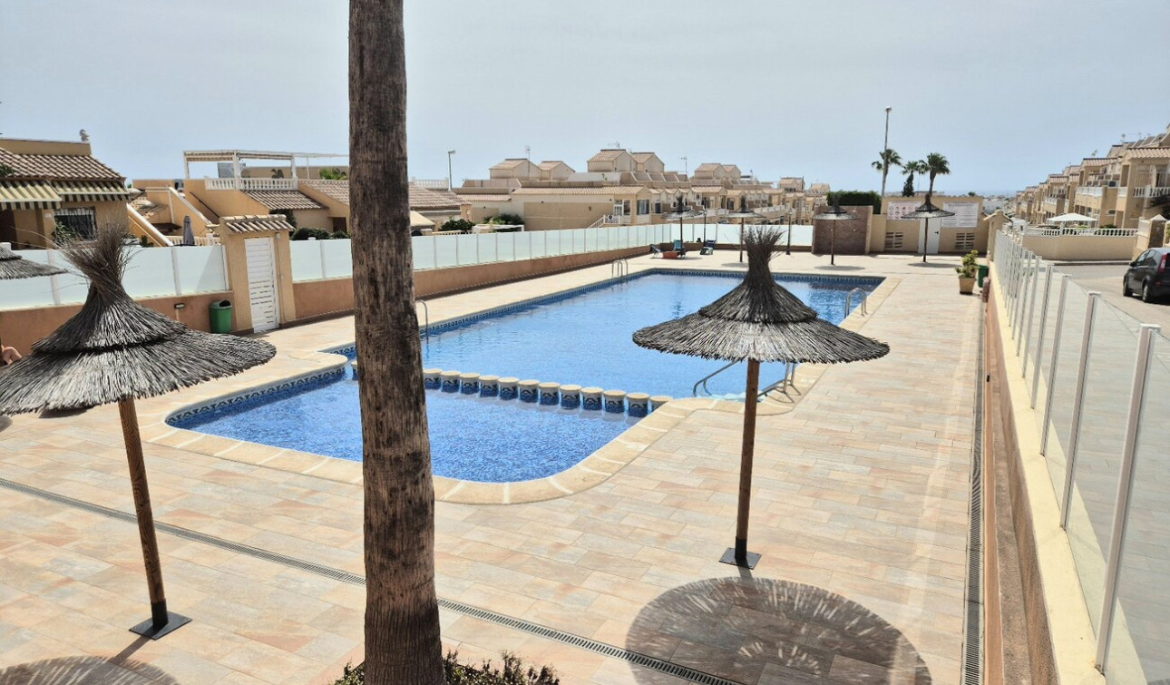 Resale - Apartment / Flat - Orihuela Costa - Punta Prima
