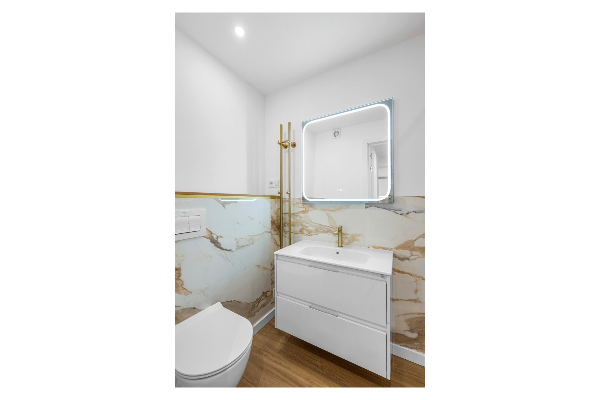 Resale - Apartment / Flat - Orihuela Costa - Punta Prima